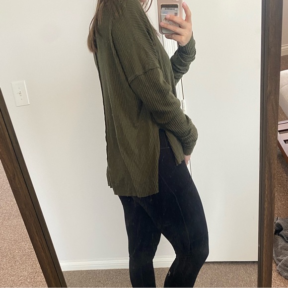 Women’s ribbed v neck long sleeve top size small - Picture 5 of 6